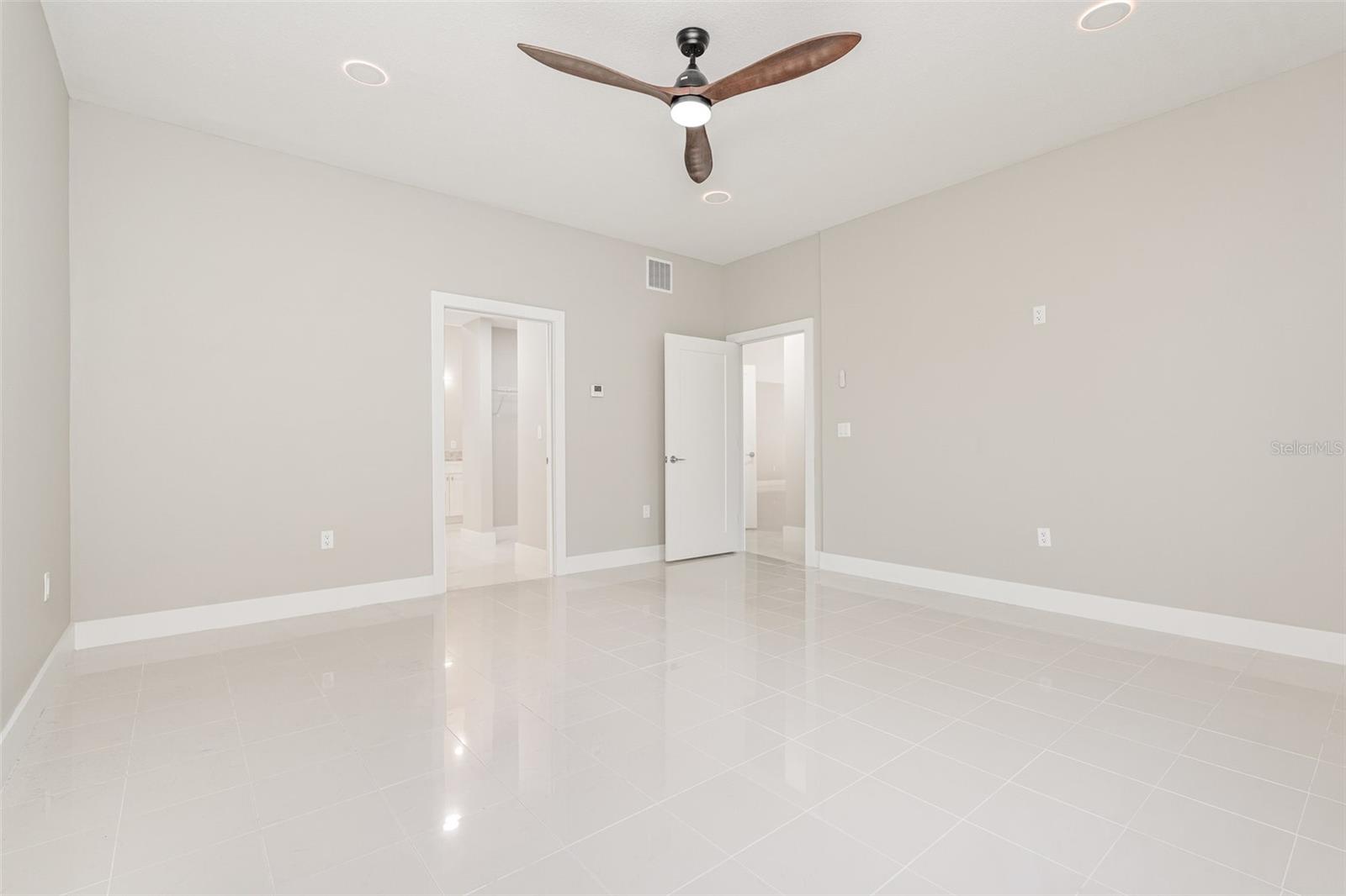 Image 18 of 42 For 776 Griffin Avenue Sw