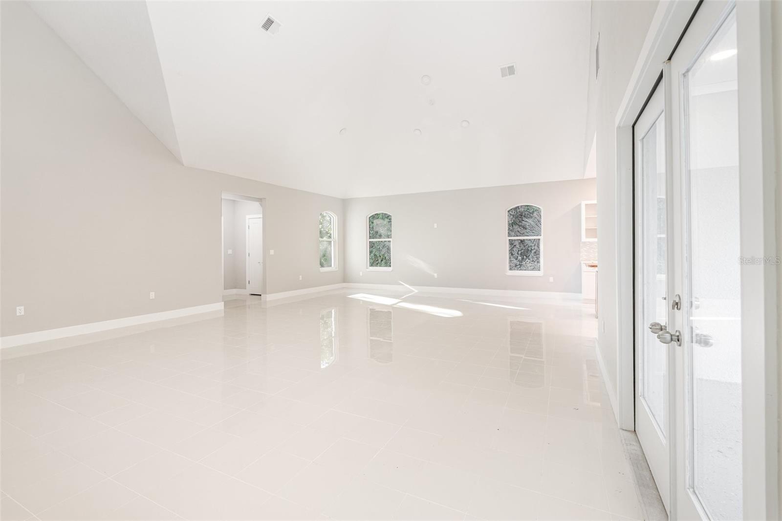 Image 6 of 42 For 776 Griffin Avenue Sw
