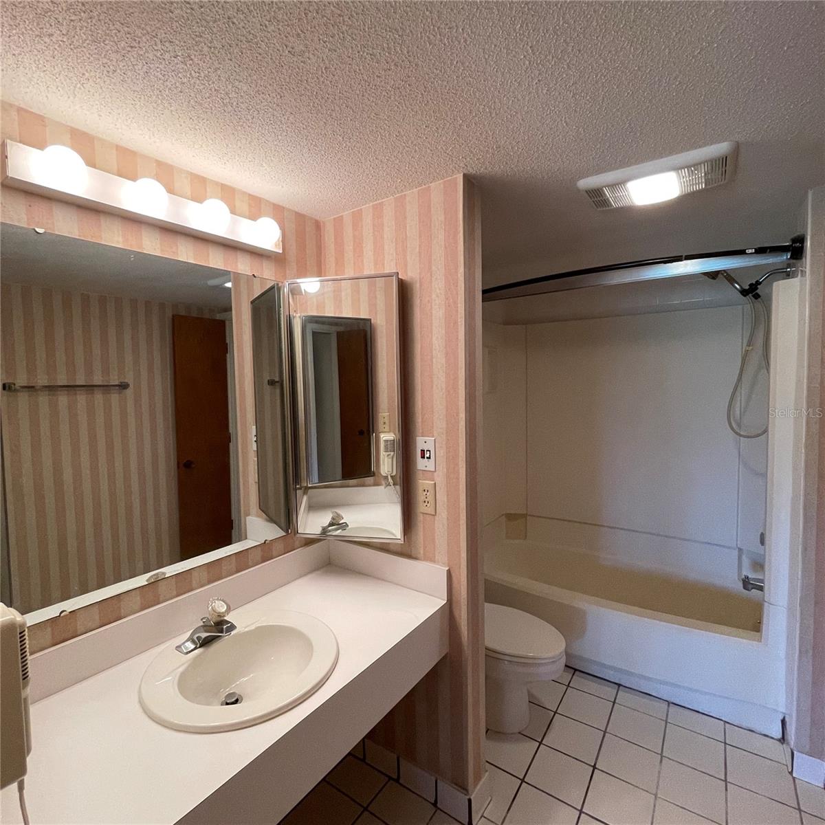 Image 13 of 18 For 2366 Burnway Road 2366