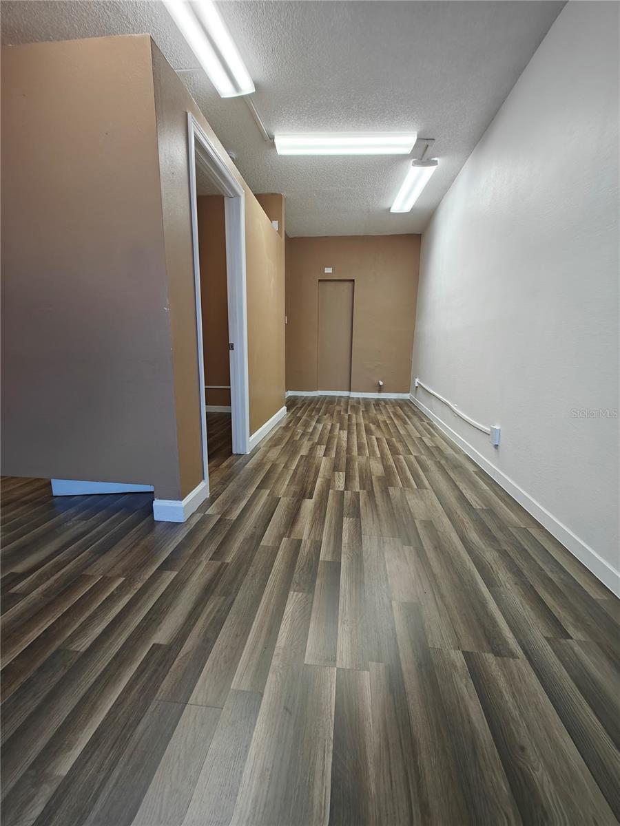 Image 2 of 6 For 8421 Orange Blossom Trail 131