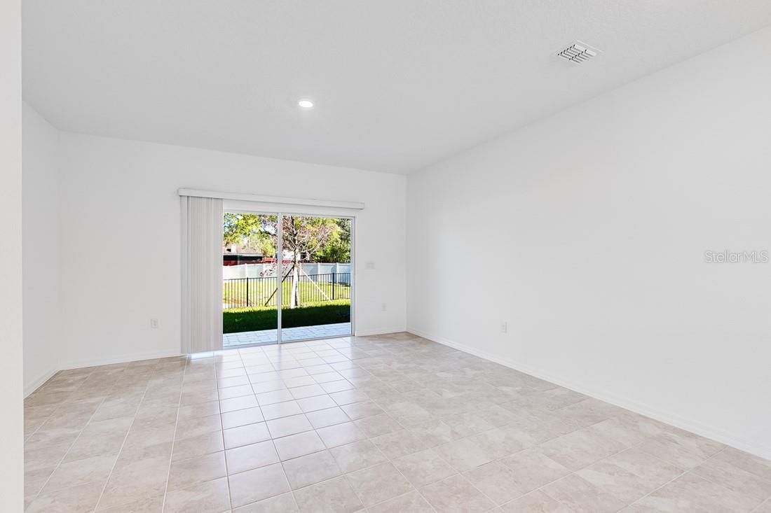 Image 17 of 32 For 2958 Skyline Loop