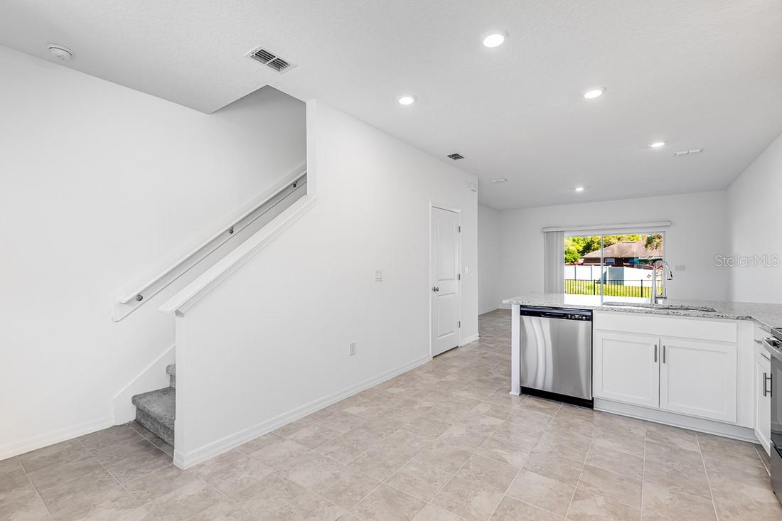 Image 8 of 32 For 2958 Skyline Loop