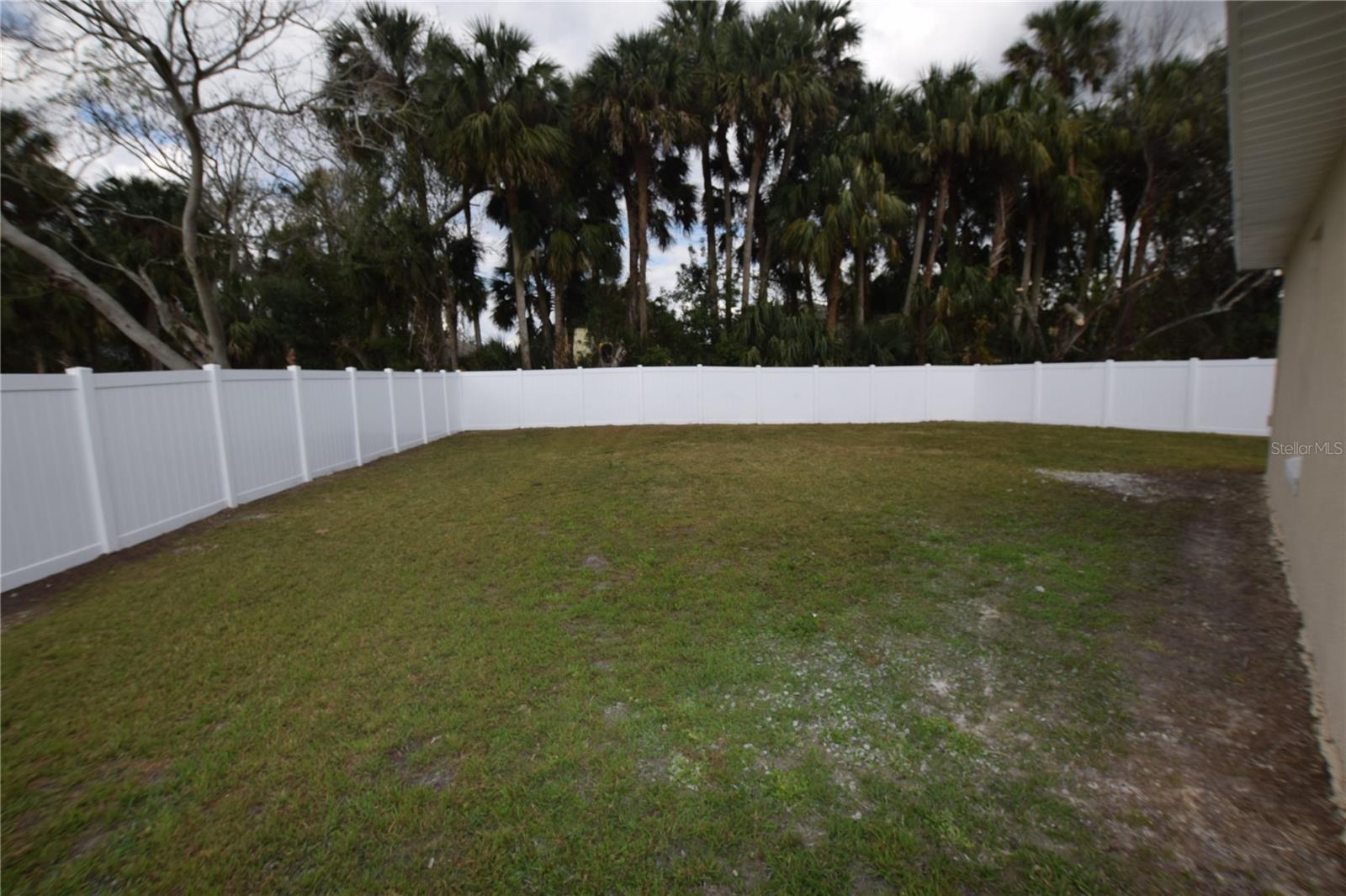 Image 11 of 42 For 2605 Daffadil Terrace