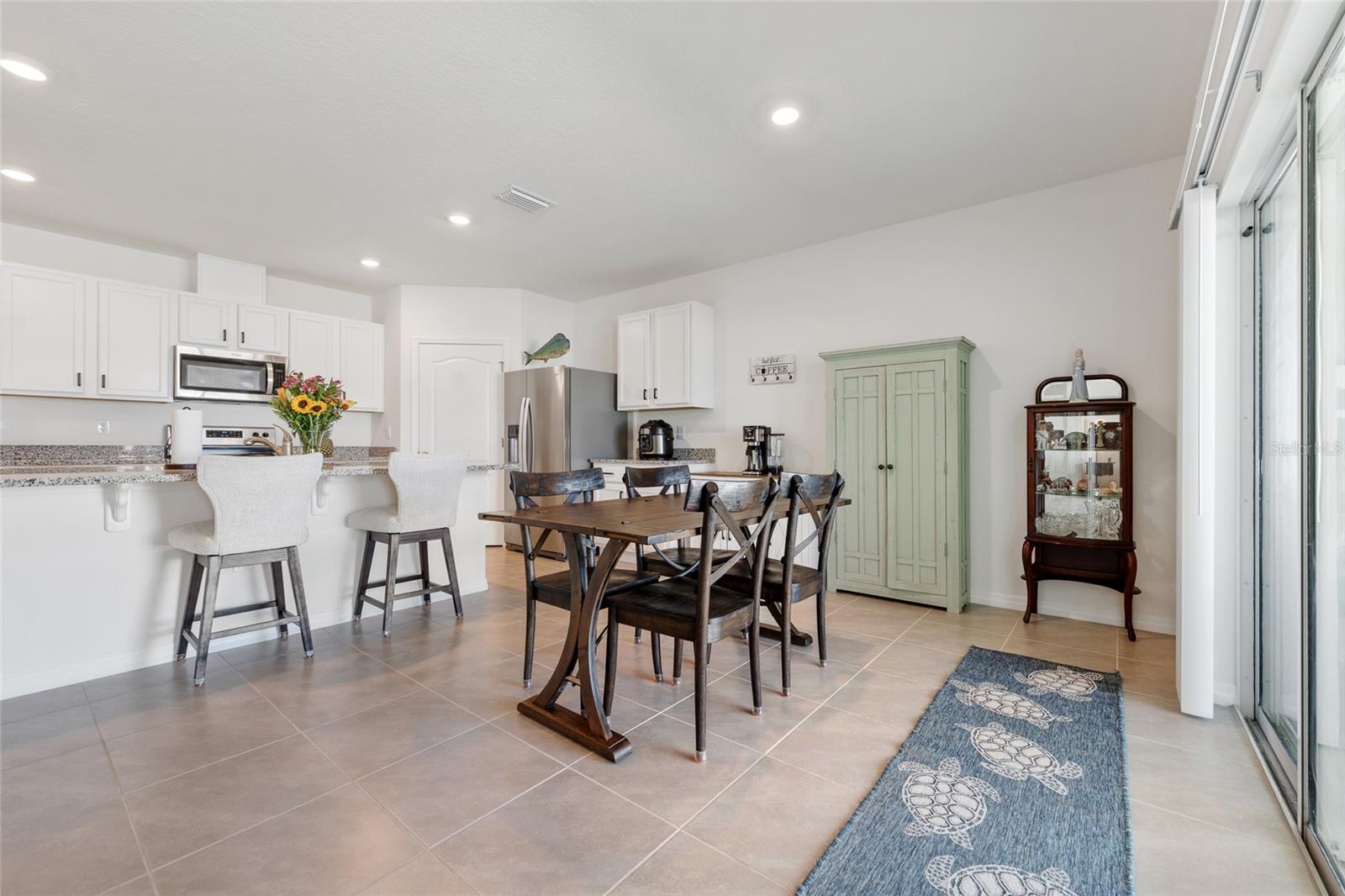 Image 18 of 40 For 3686 Rory Oak Circle