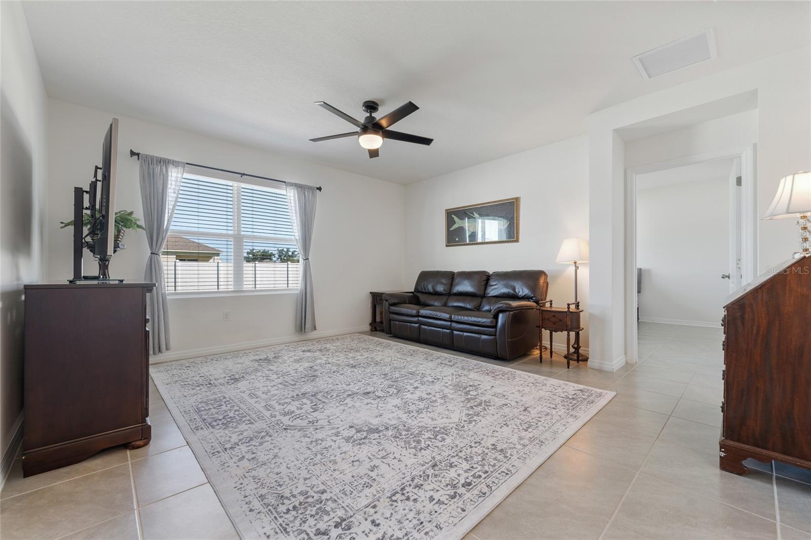 Image 20 of 40 For 3686 Rory Oak Circle