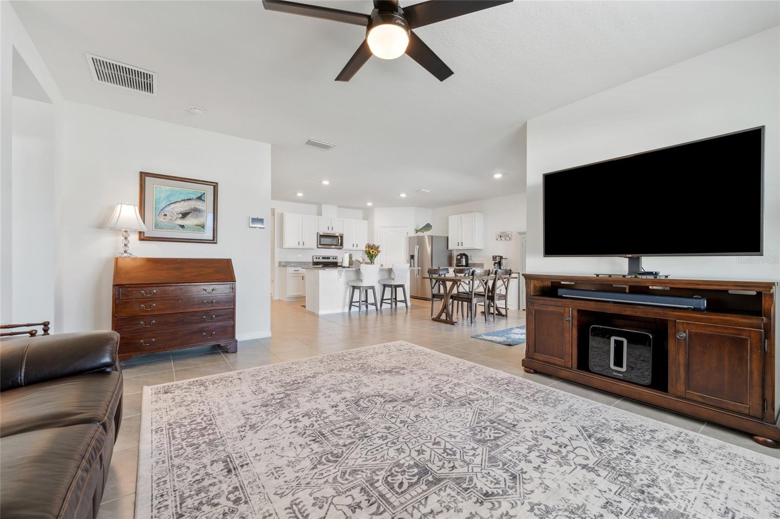 Image 22 of 40 For 3686 Rory Oak Circle