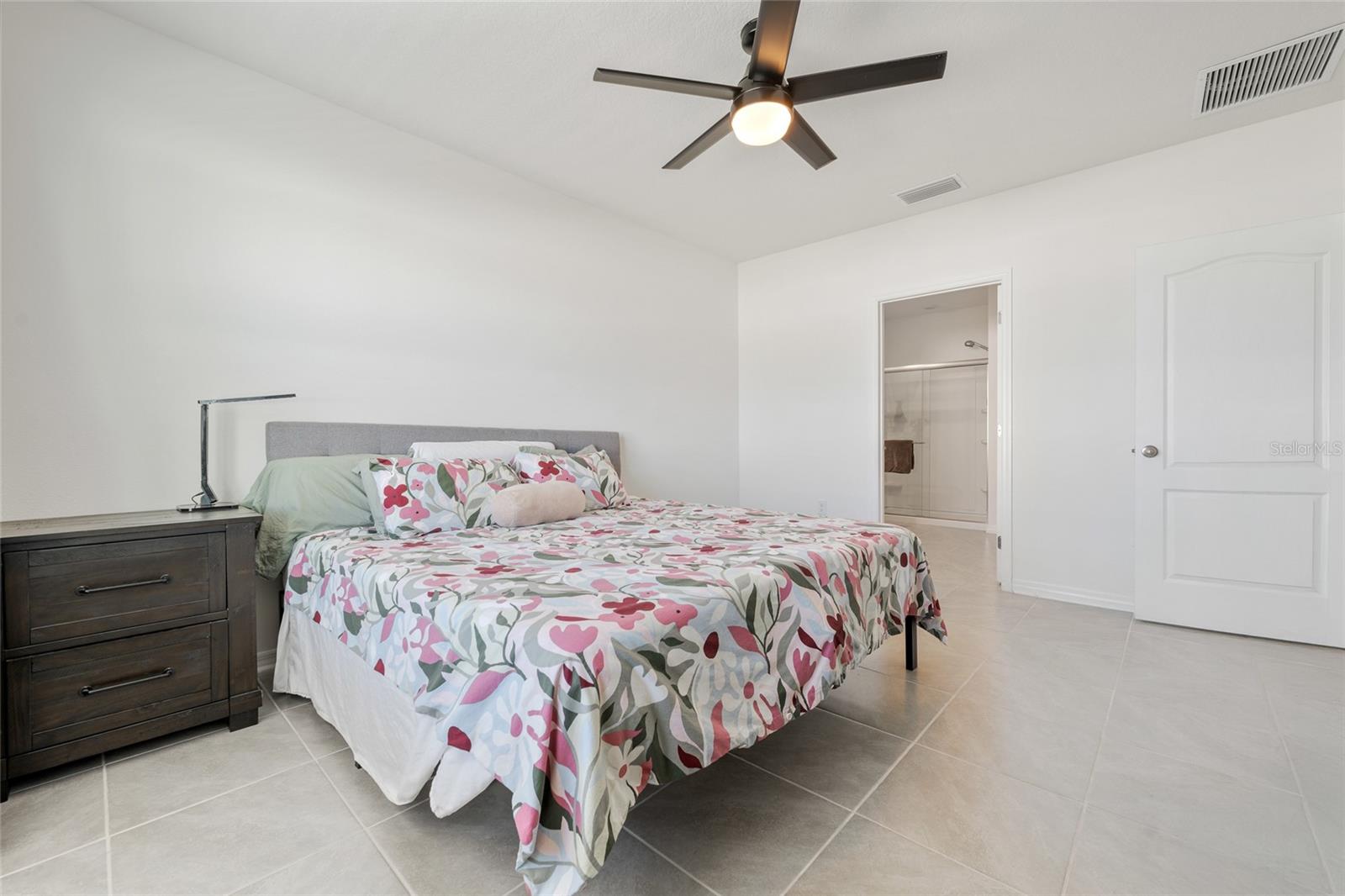 Image 24 of 40 For 3686 Rory Oak Circle