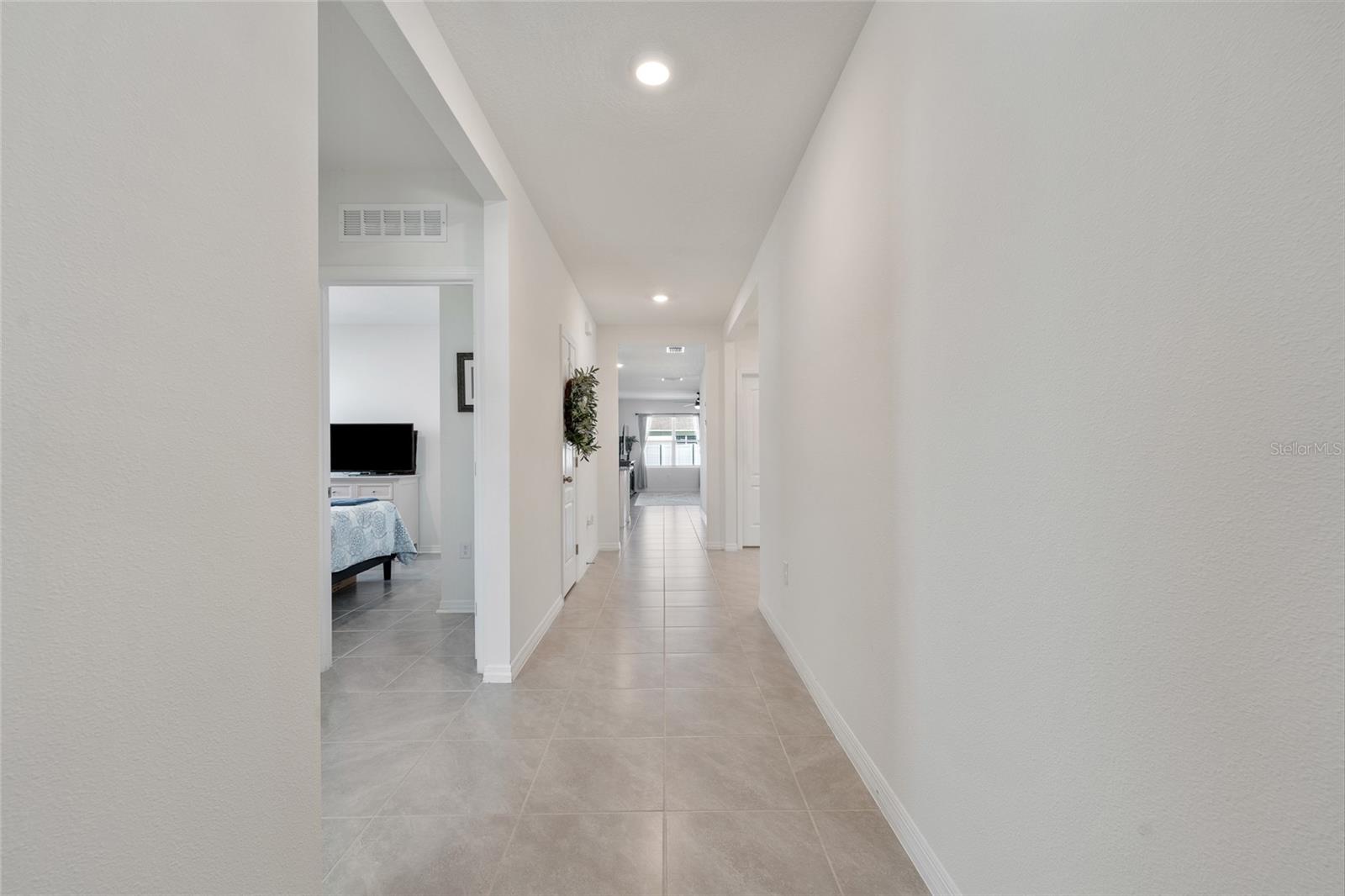 Image 5 of 40 For 3686 Rory Oak Circle