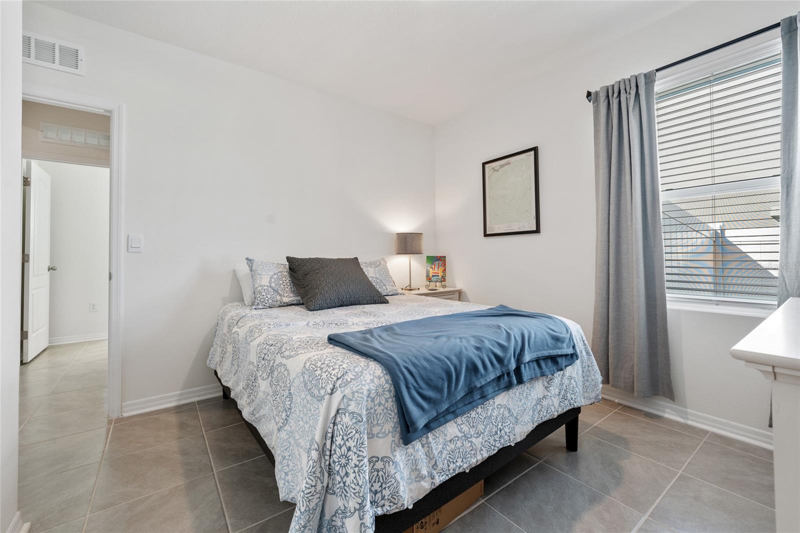 Image 9 of 40 For 3686 Rory Oak Circle