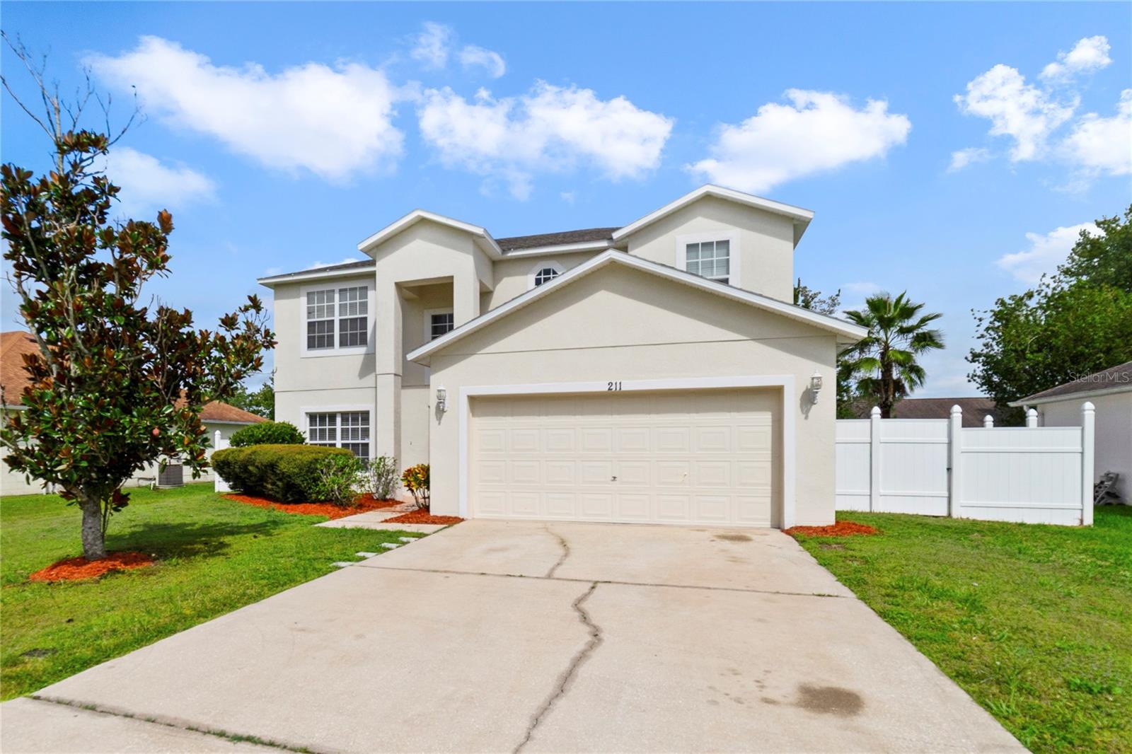 Details for 211 Canterbury Court, KISSIMMEE, FL 34758