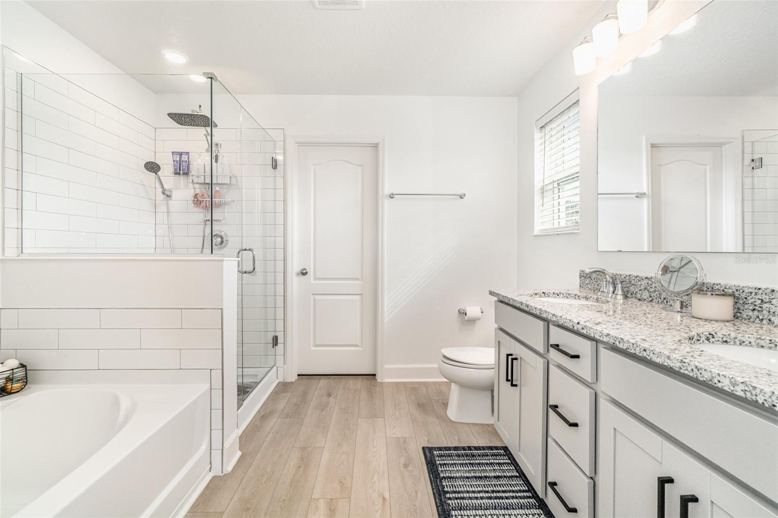 Image 23 of 41 For 3361 Rolling Plains Circle