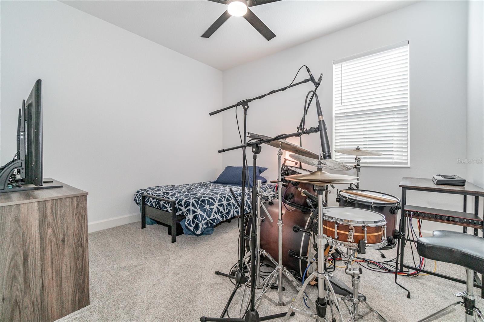 Image 28 of 41 For 3361 Rolling Plains Circle