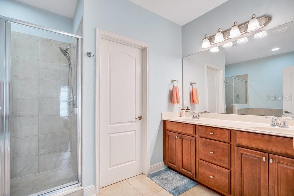 Image 17 of 33 For 5416 Factors Walk Drive