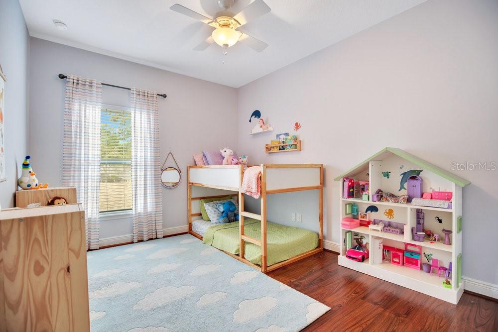 Image 19 of 33 For 5416 Factors Walk Drive