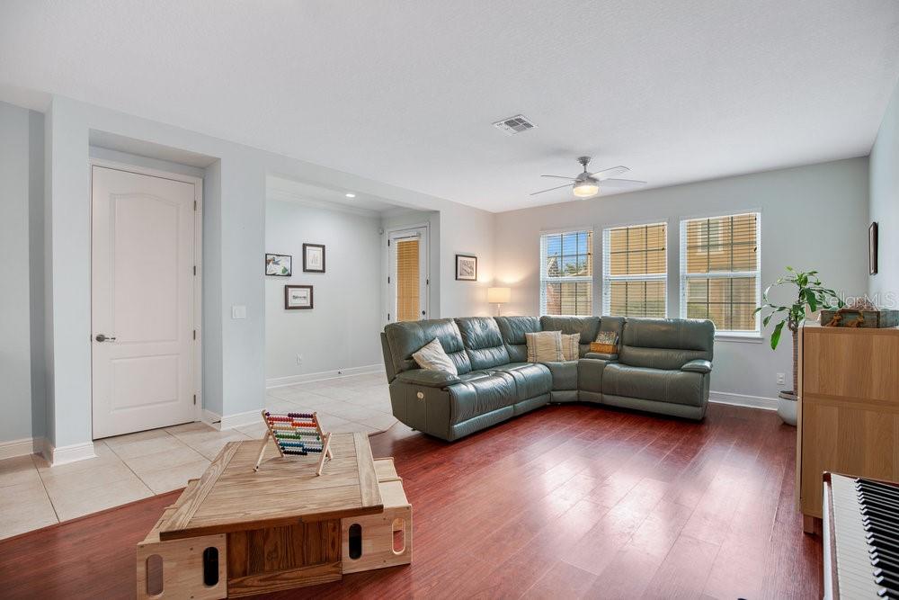 Image 5 of 33 For 5416 Factors Walk Drive