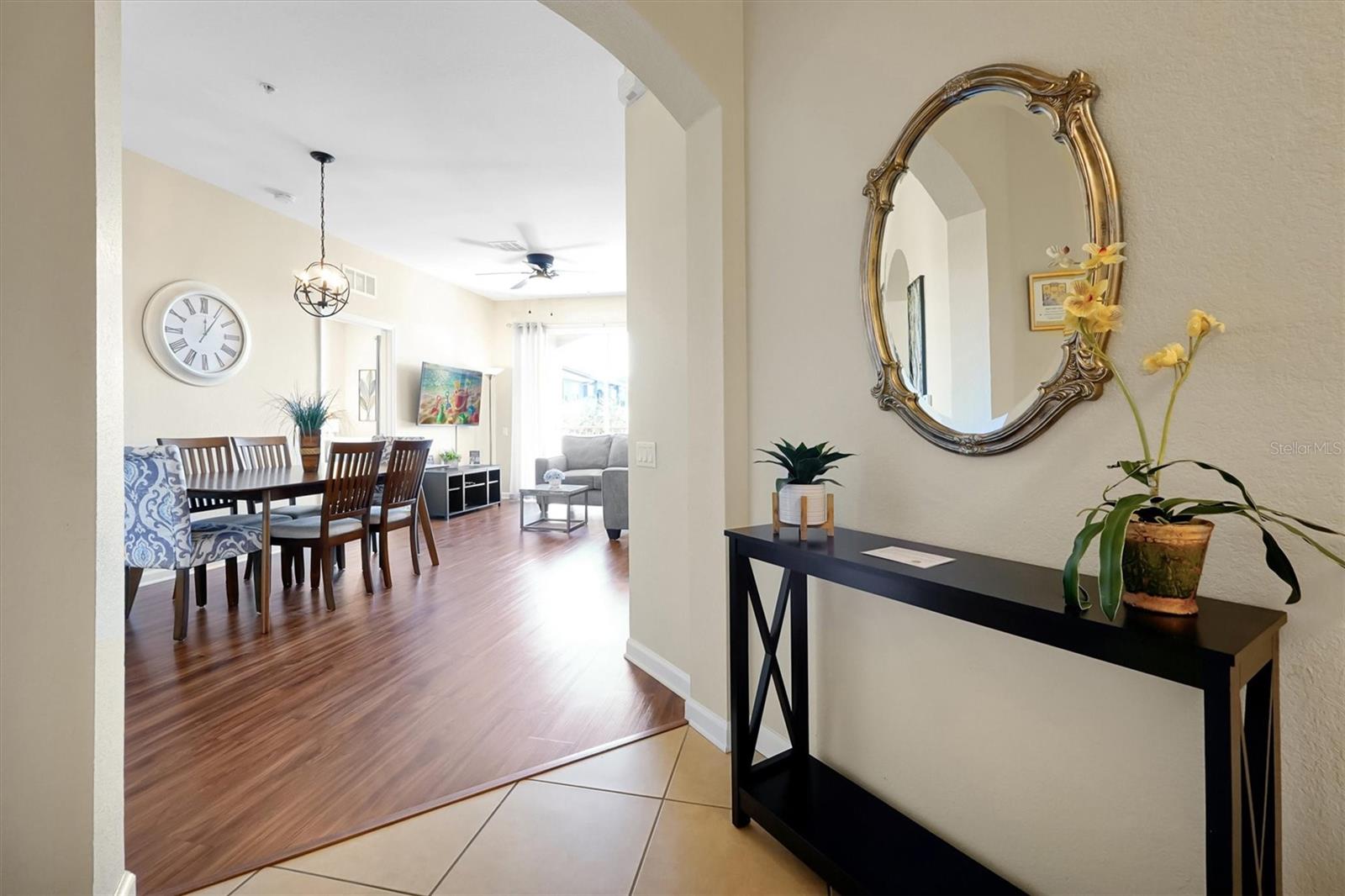 Image 6 of 42 For 4862 Cayview Avenue 306