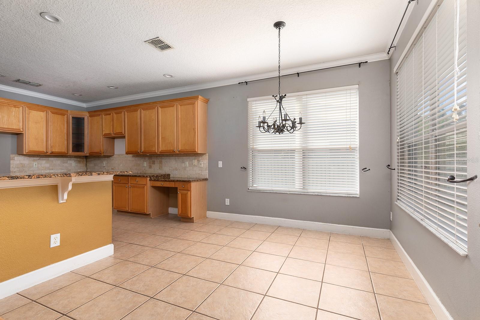 Image 9 of 35 For 13138 Paloma Drive