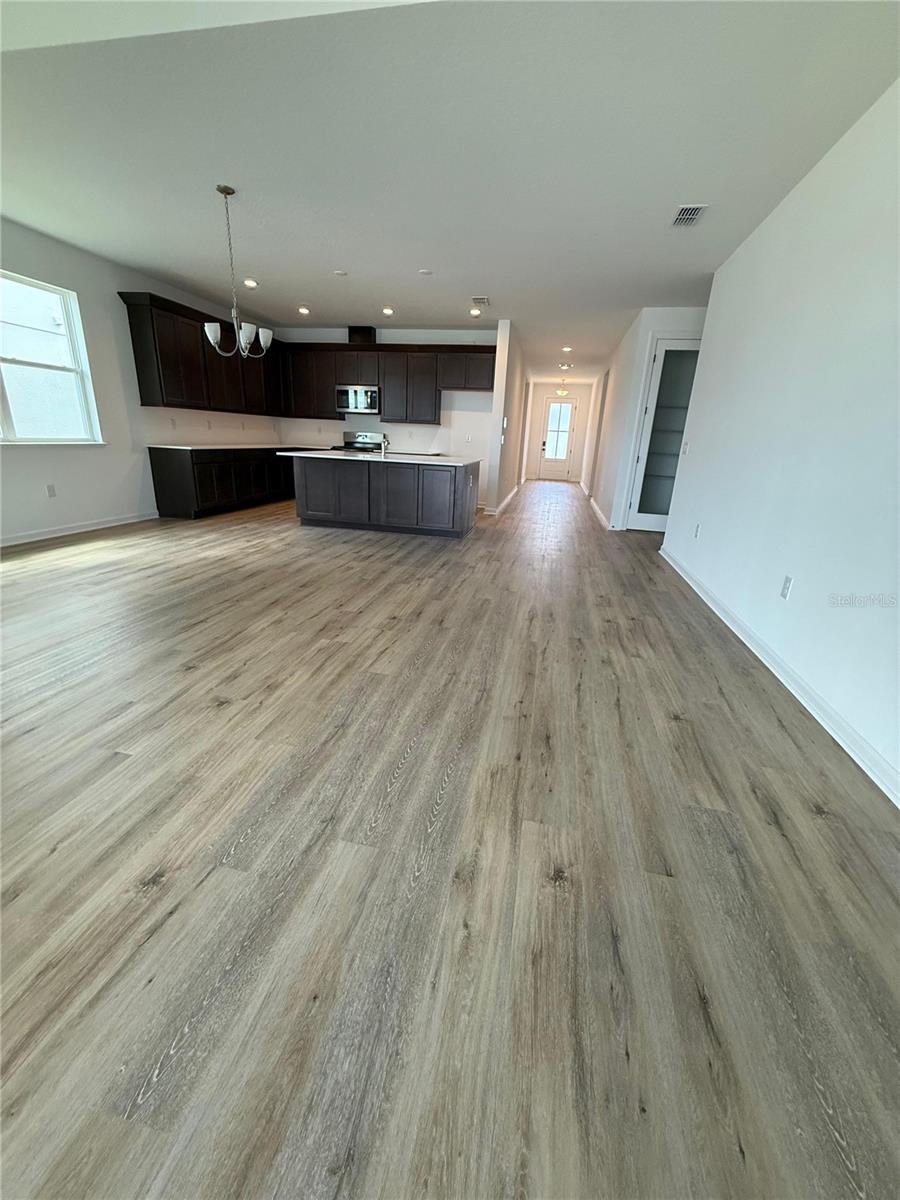 Image 4 of 21 For 1373 Stoneway Place
