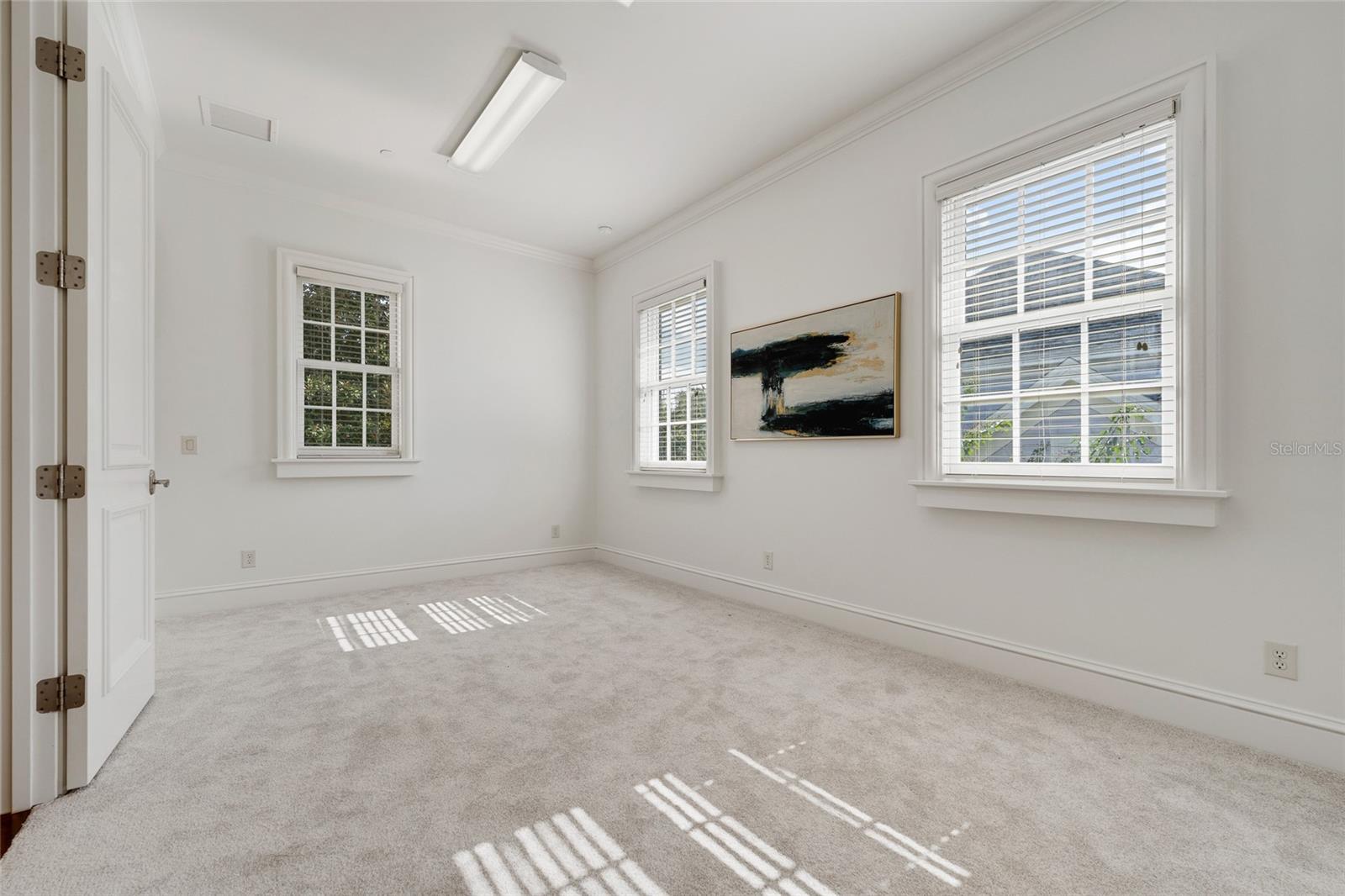 Image 62 of 96 For 4575 New Broad Street