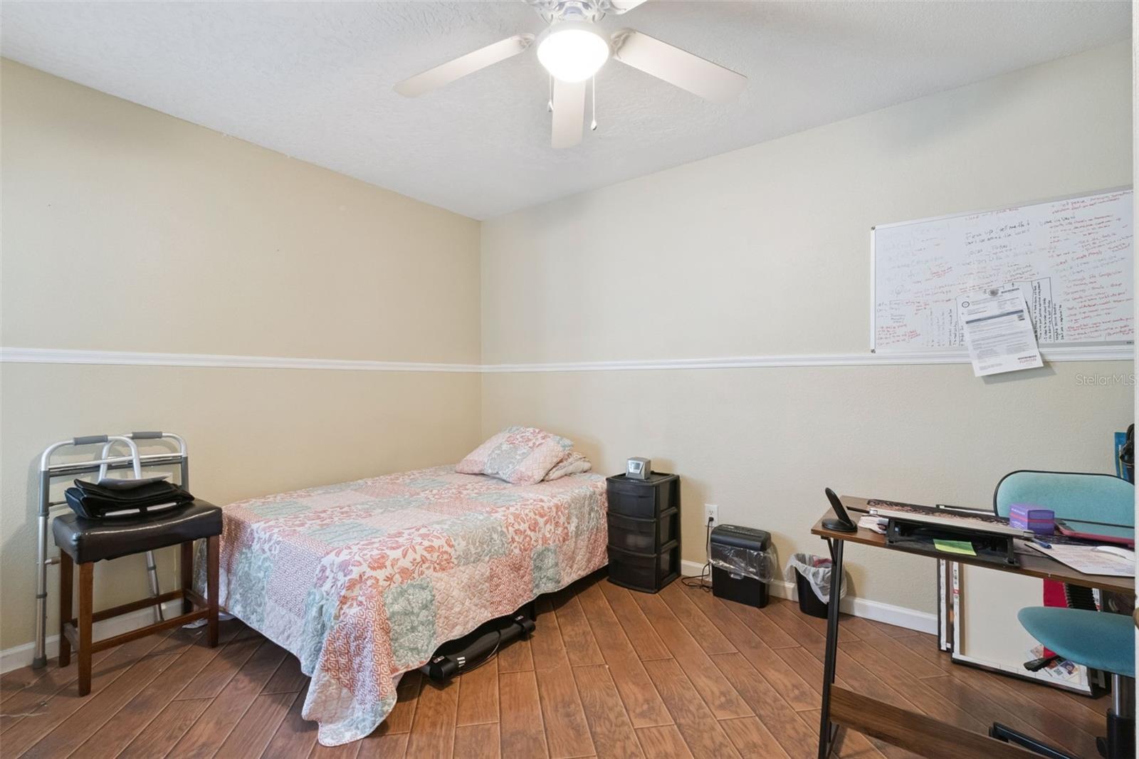 Image 12 of 16 For 152 Lakepointe Circle