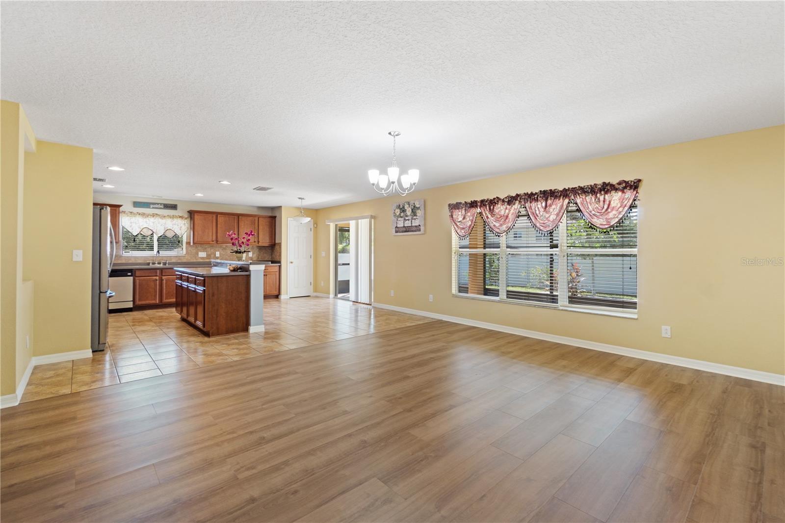 Image 18 of 53 For 4816 Barbados Loop