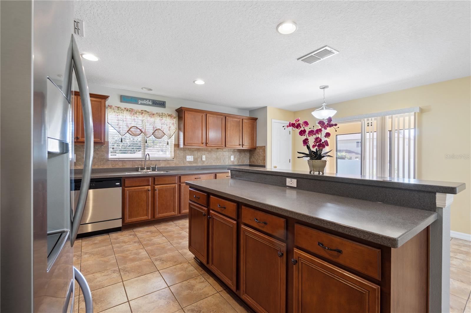 Image 25 of 53 For 4816 Barbados Loop