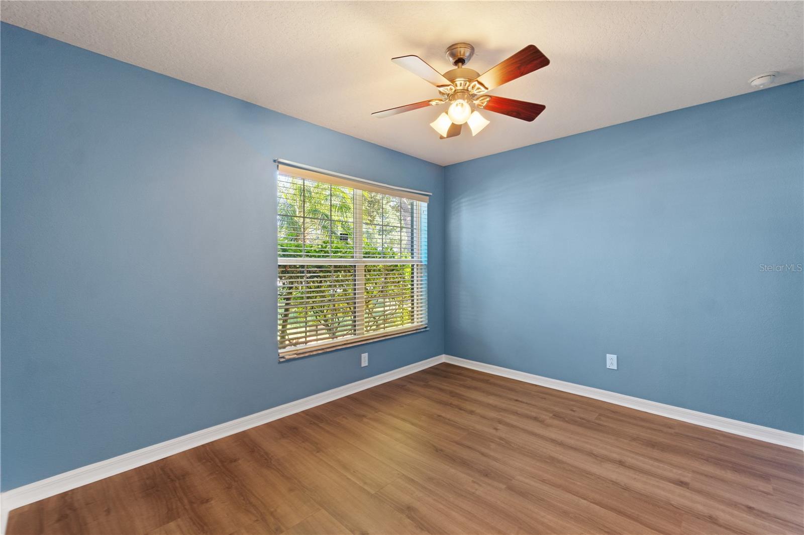 Image 28 of 53 For 4816 Barbados Loop