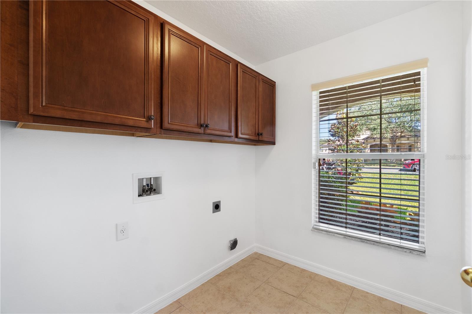 Image 32 of 53 For 4816 Barbados Loop