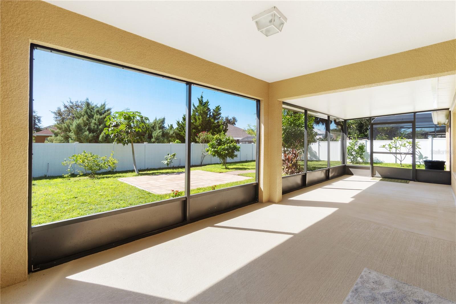 Image 33 of 53 For 4816 Barbados Loop