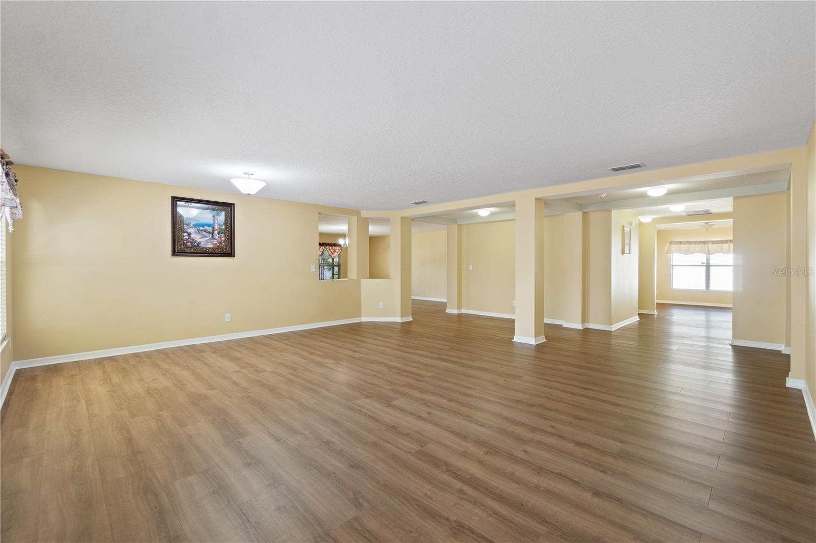 Image 8 of 53 For 4816 Barbados Loop