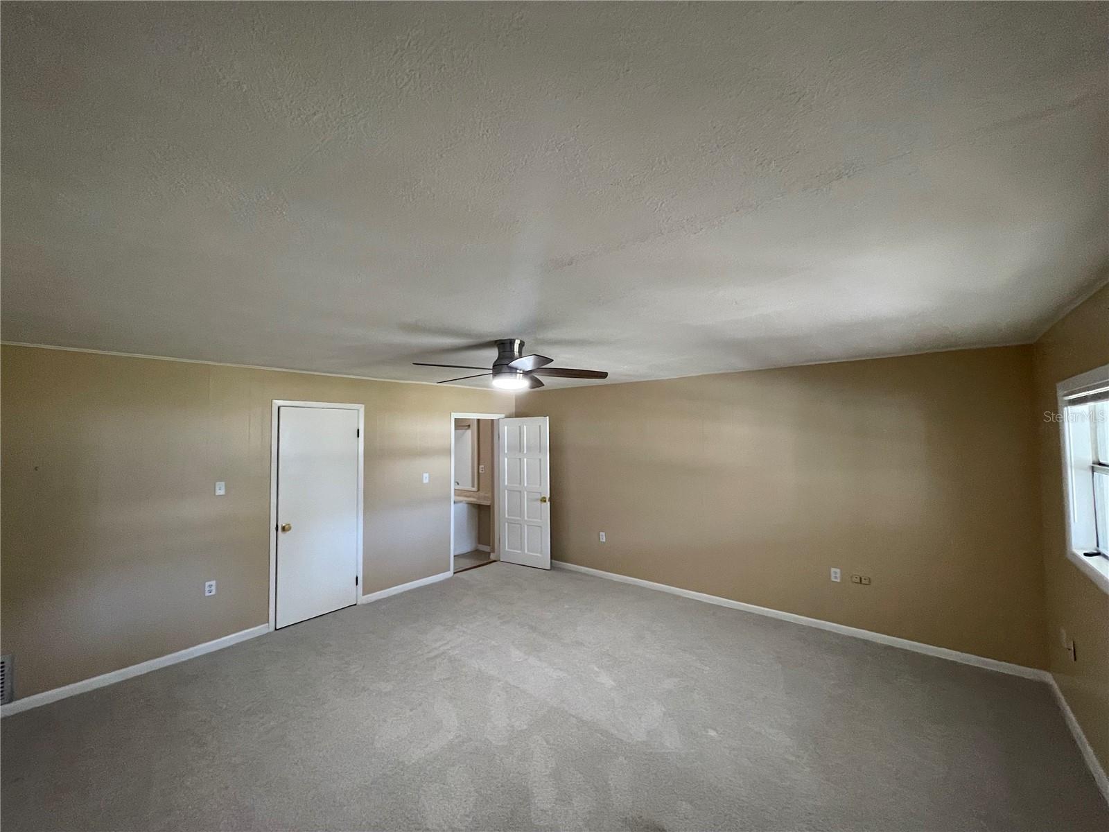 Image 11 of 20 For 346 Tanager Court