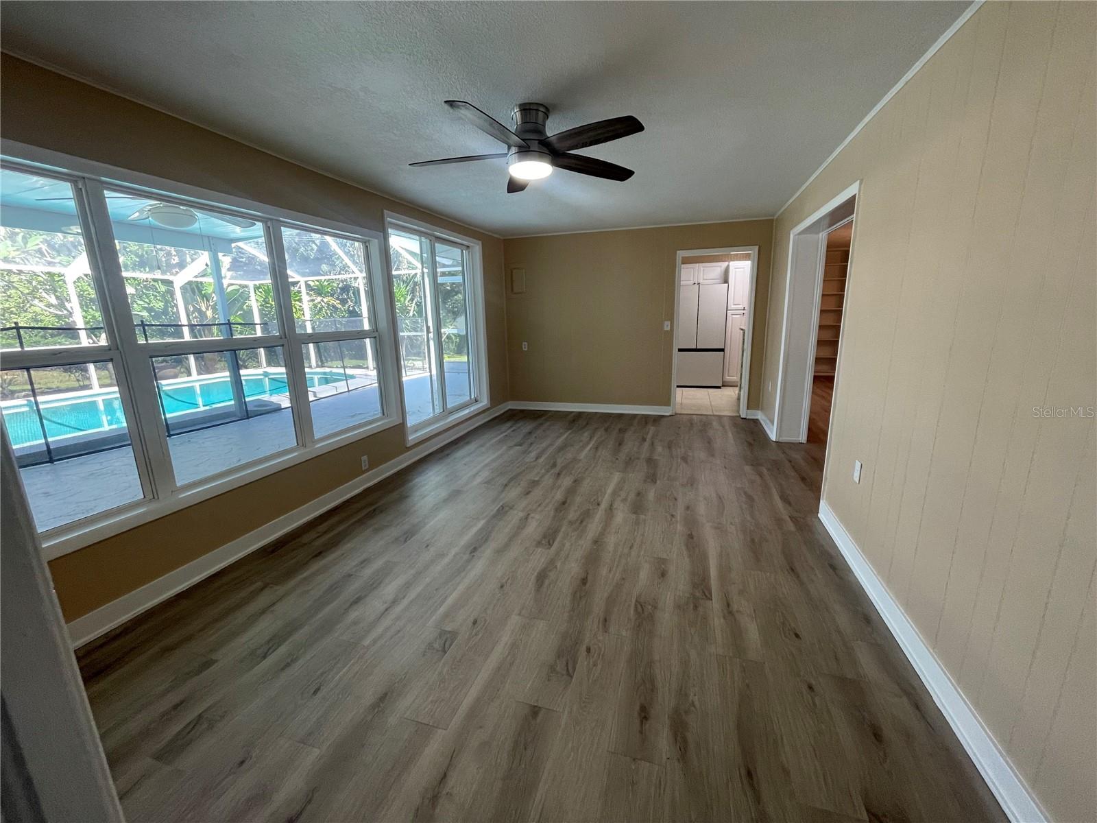 Image 12 of 20 For 346 Tanager Court