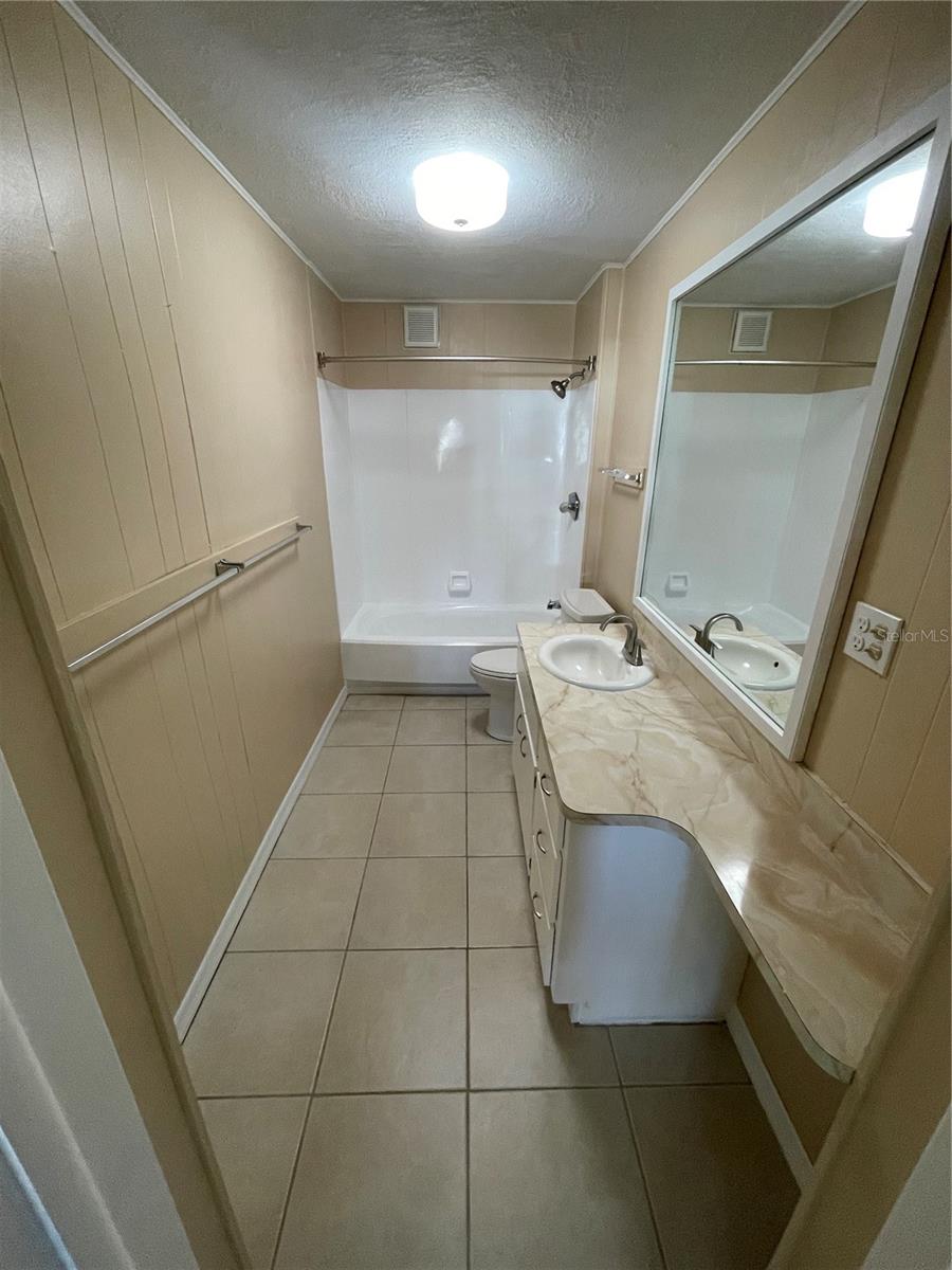 Image 13 of 20 For 346 Tanager Court