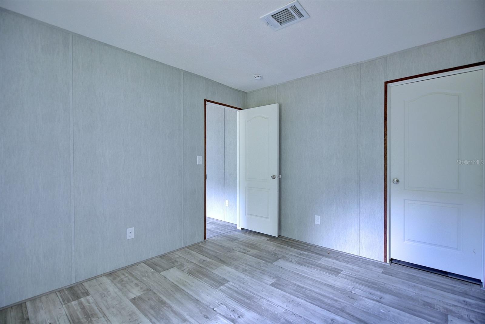 Image 29 of 38 For 8595 13th Court