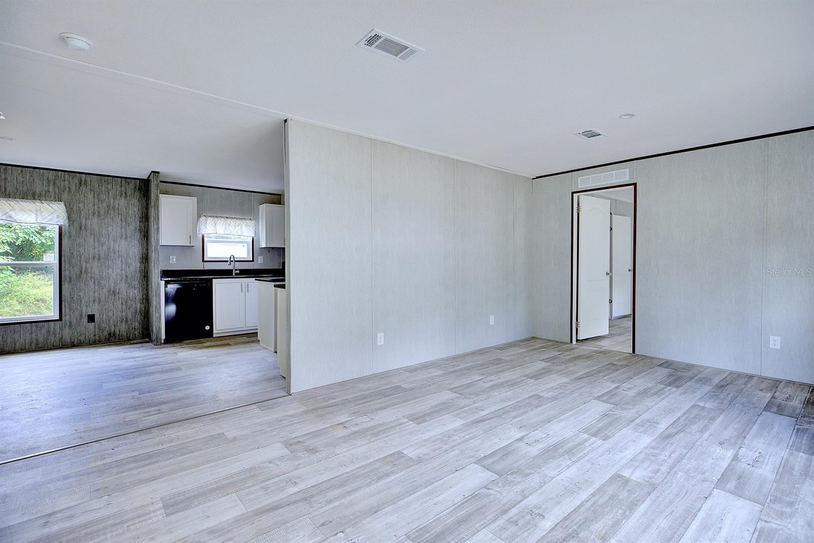 Image 6 of 38 For 8595 13th Court