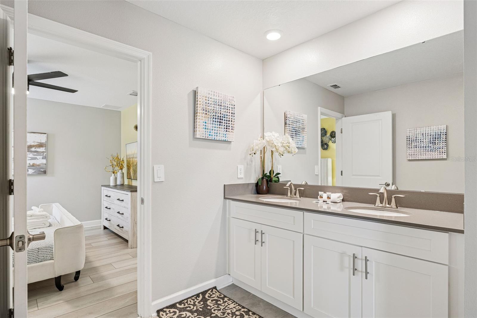 Image 17 of 93 For 2949 Protagonist Street