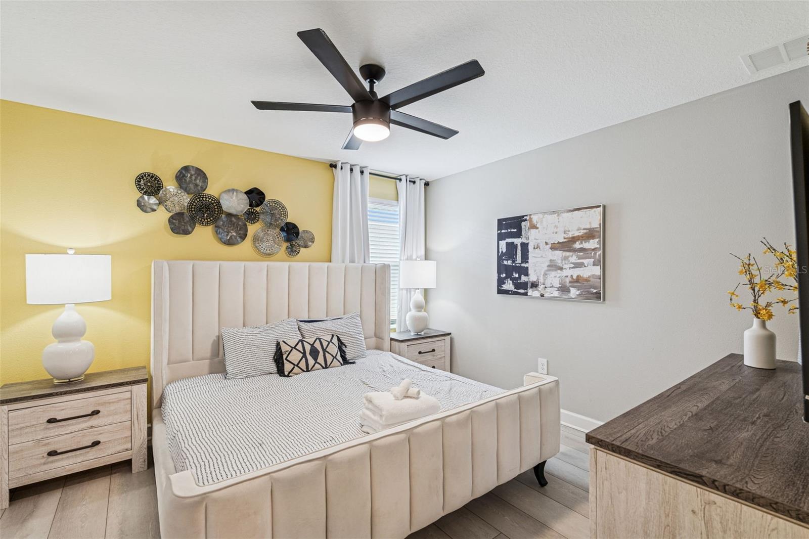 Image 19 of 93 For 2949 Protagonist Street