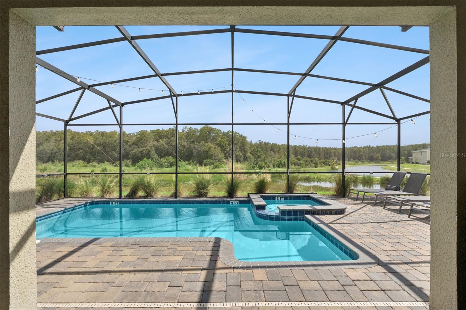 Image 2 of 93 For 2949 Protagonist Street