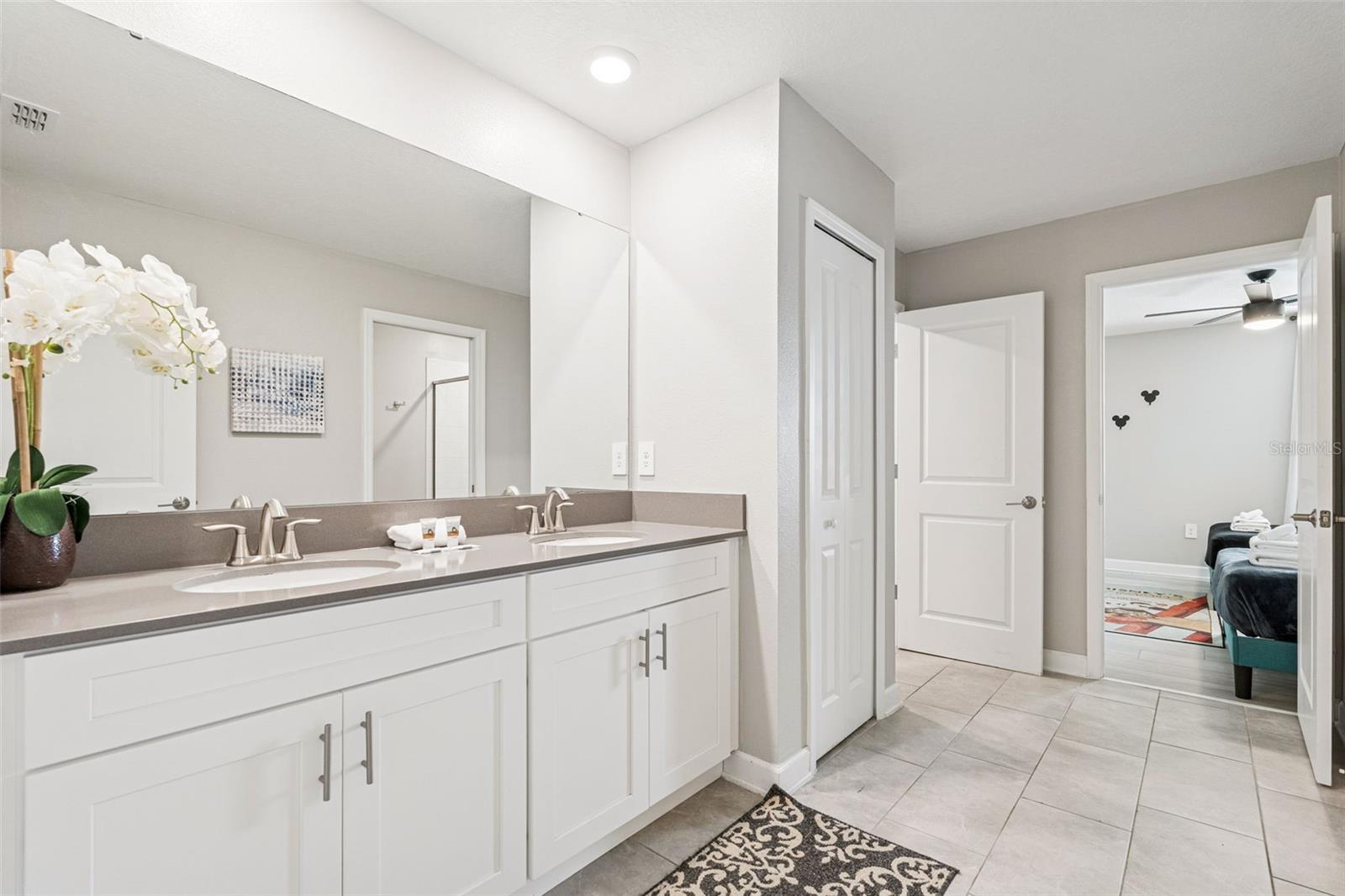 Image 20 of 93 For 2949 Protagonist Street