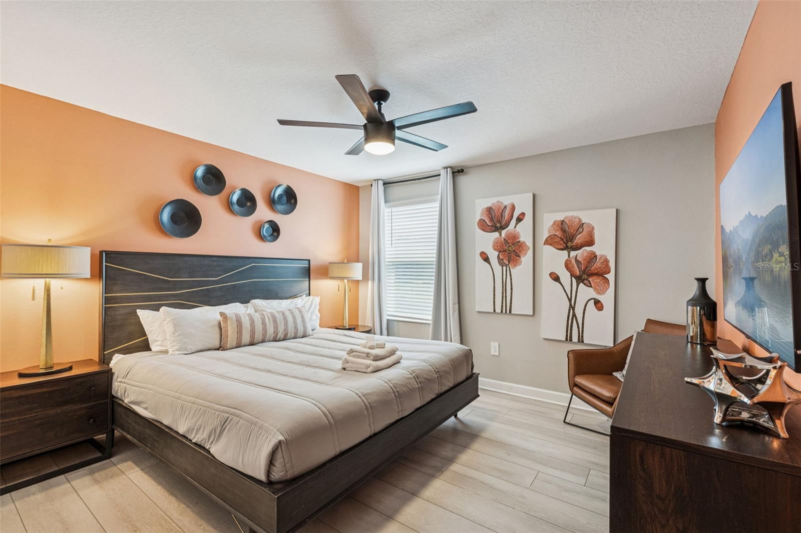 Image 34 of 93 For 2949 Protagonist Street