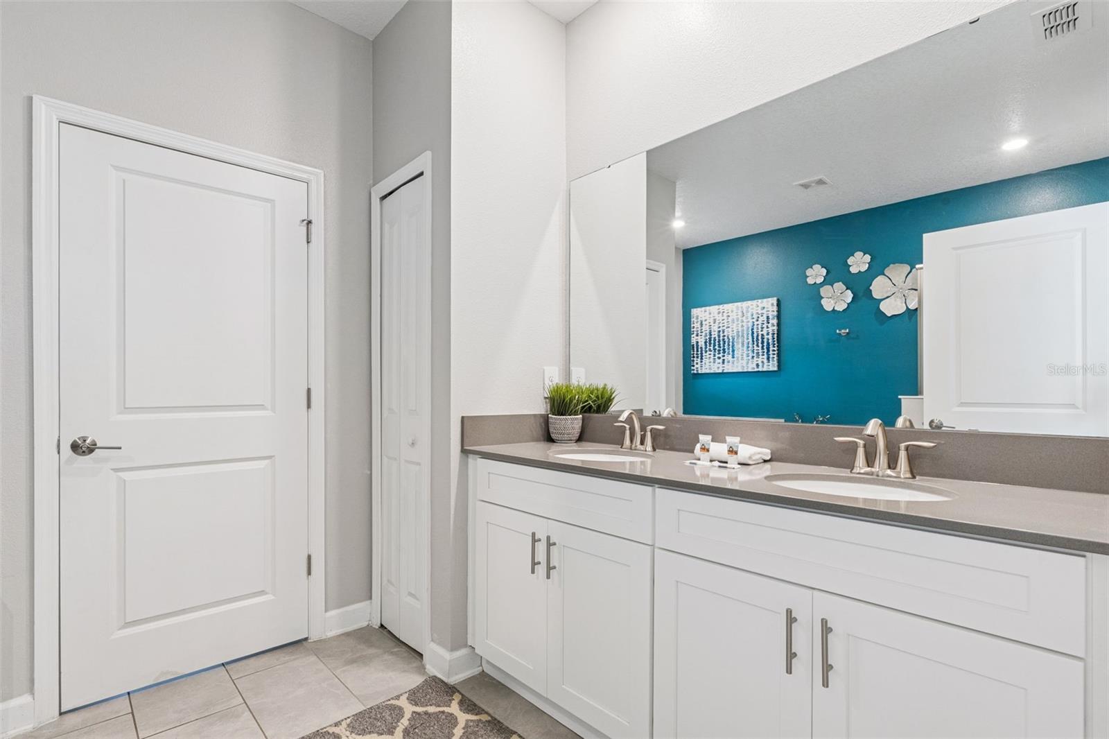 Image 42 of 93 For 2949 Protagonist Street