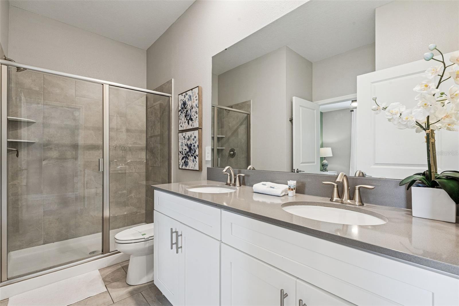 Image 45 of 93 For 2949 Protagonist Street