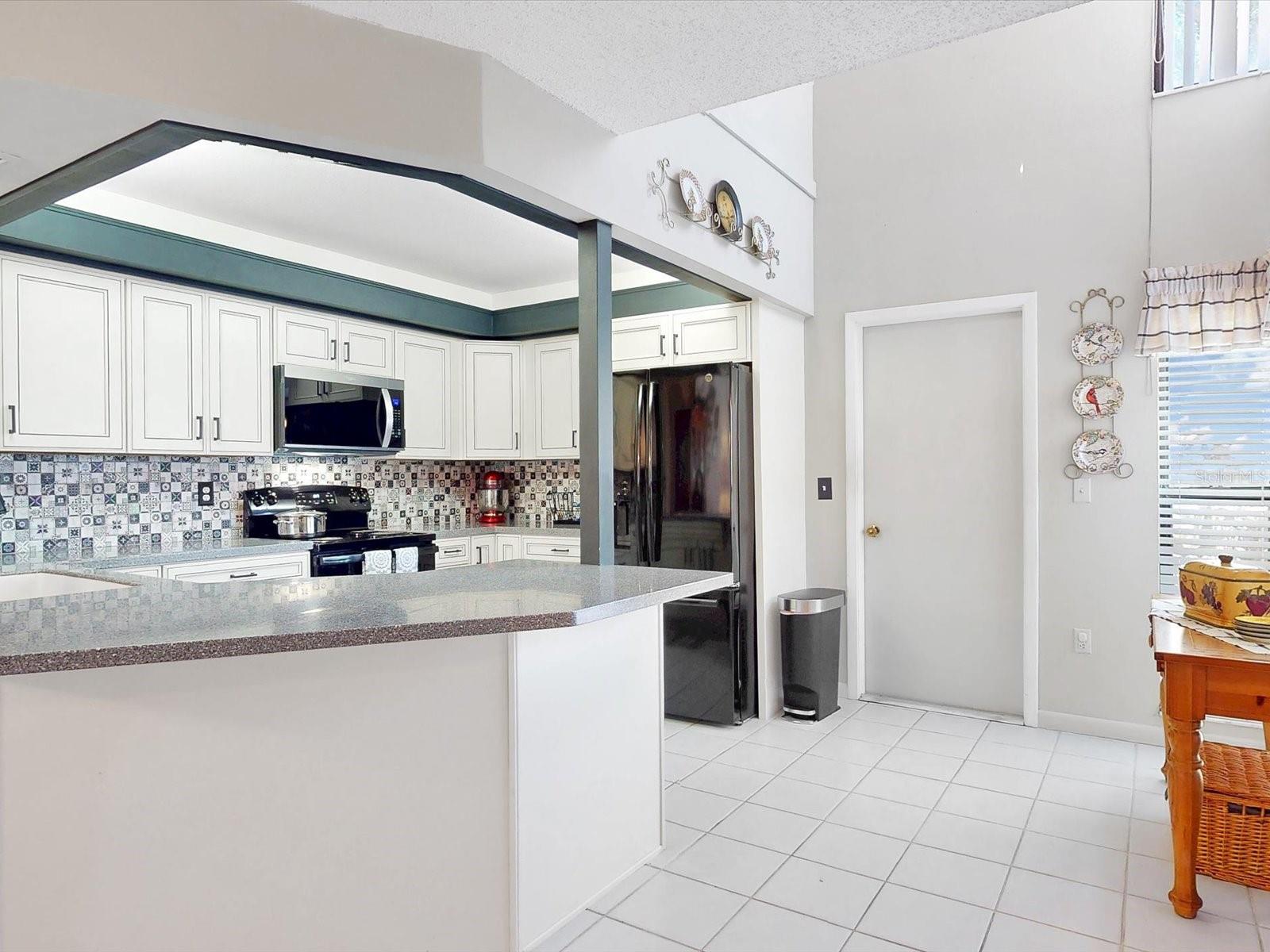Image 11 of 41 For 109 Coventry Lane 109