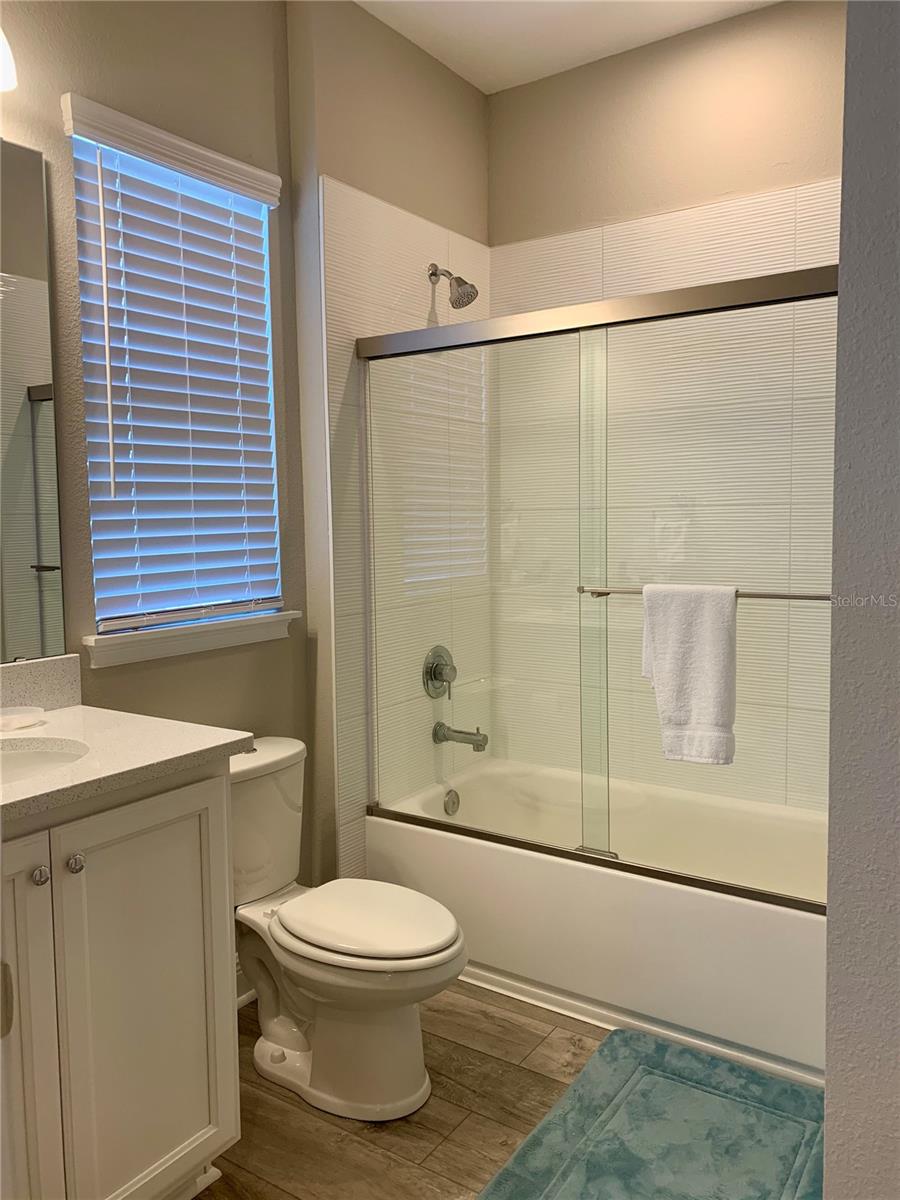 Image 8 of 10 For 8261 Lindahl Alley