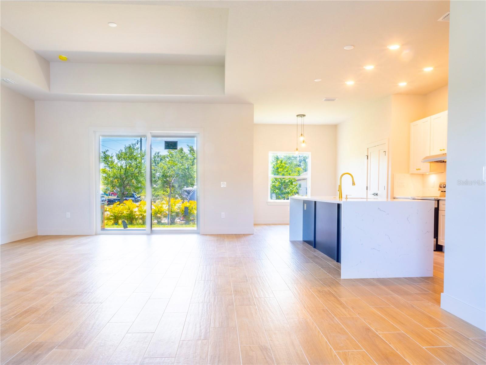 Image 23 of 50 For 9249 King Hill Street