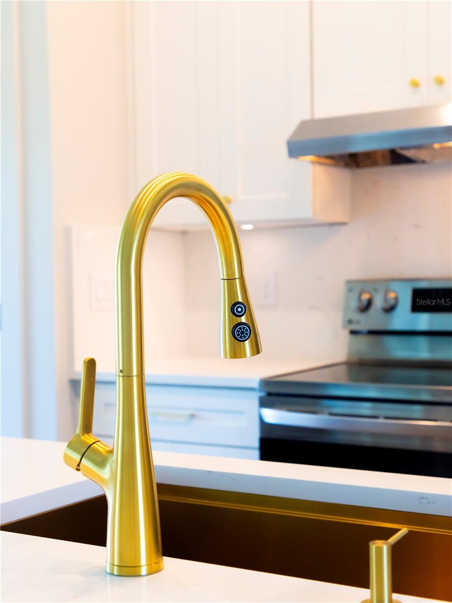 Image 43 of 50 For 9249 King Hill Street