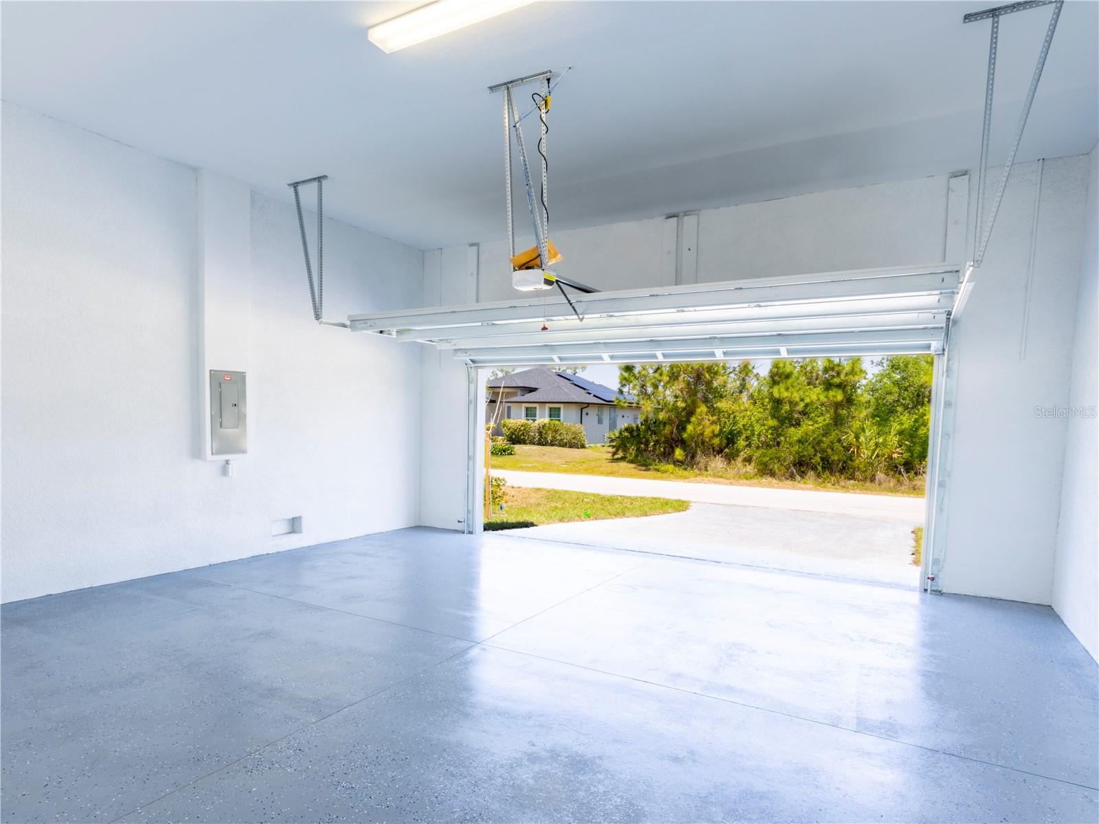 Image 9 of 50 For 9249 King Hill Street