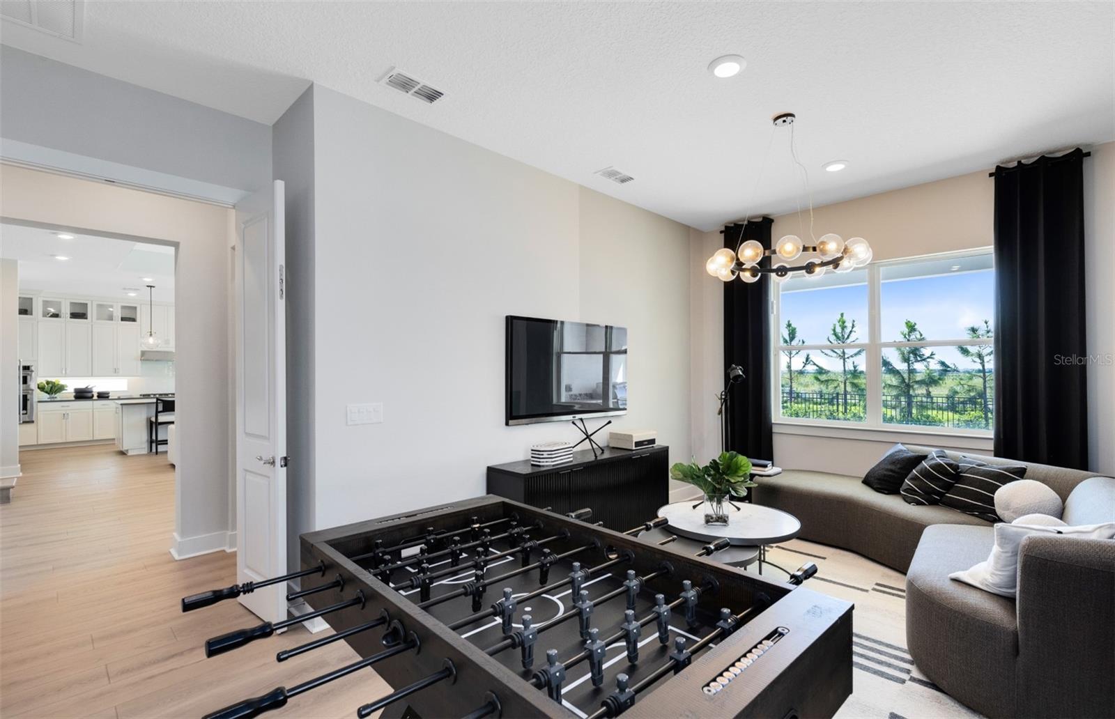 Image 24 of 55 For 4632 Golden Birch Avenue