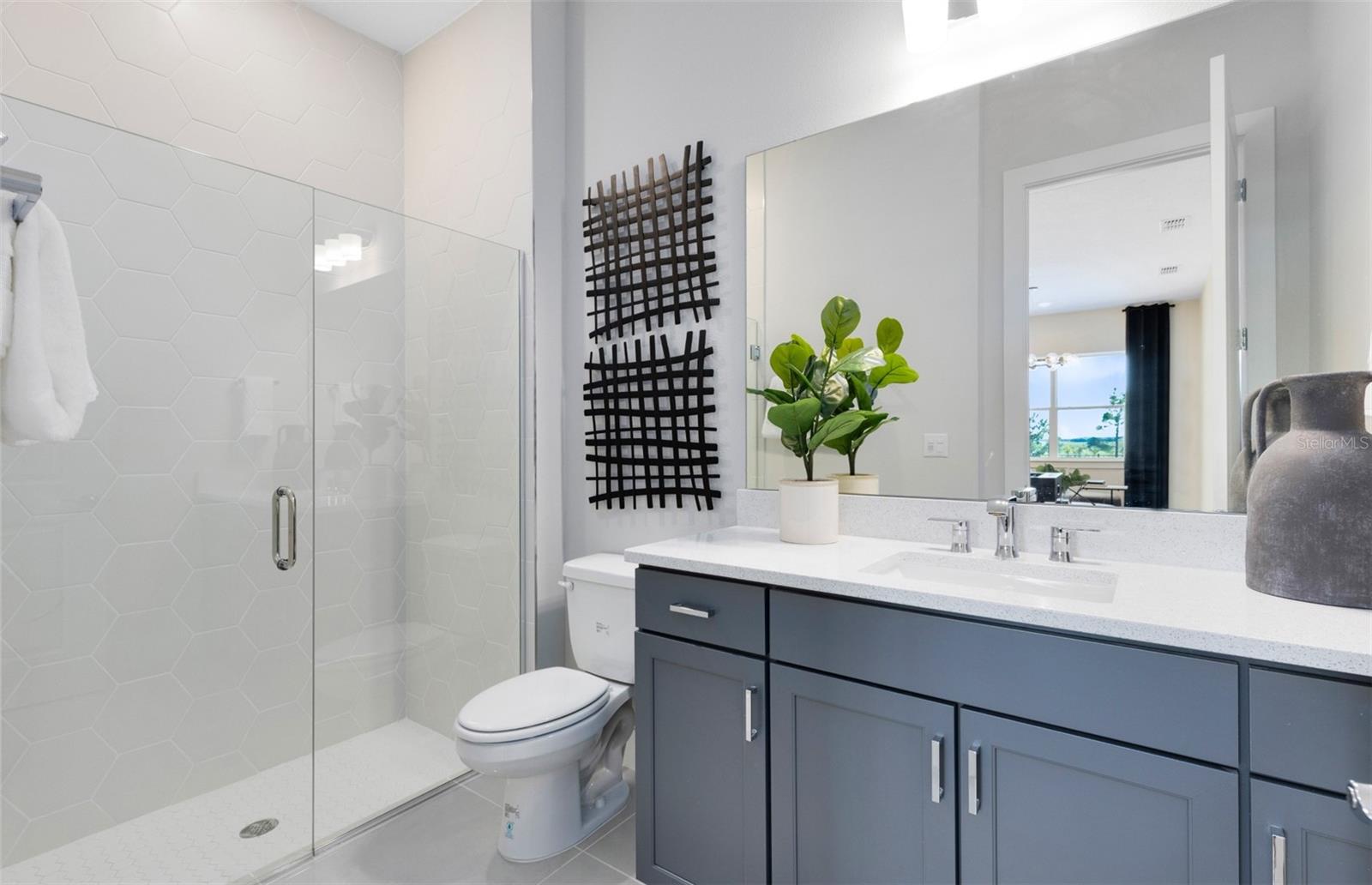 Image 26 of 55 For 4632 Golden Birch Avenue