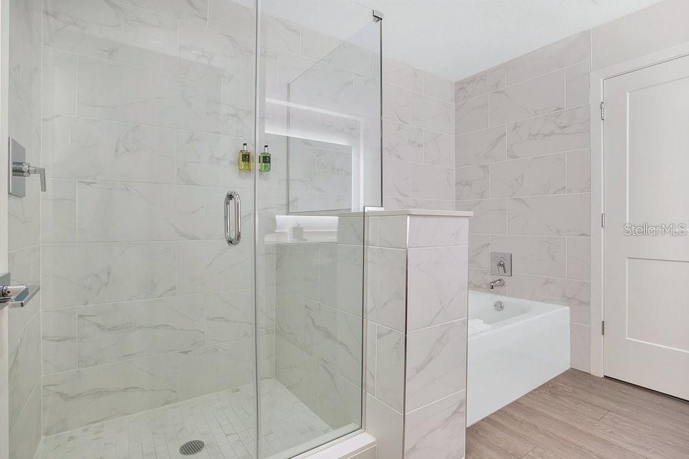 Image 7 of 16 For 14501 Grove Resort Avenue 3222